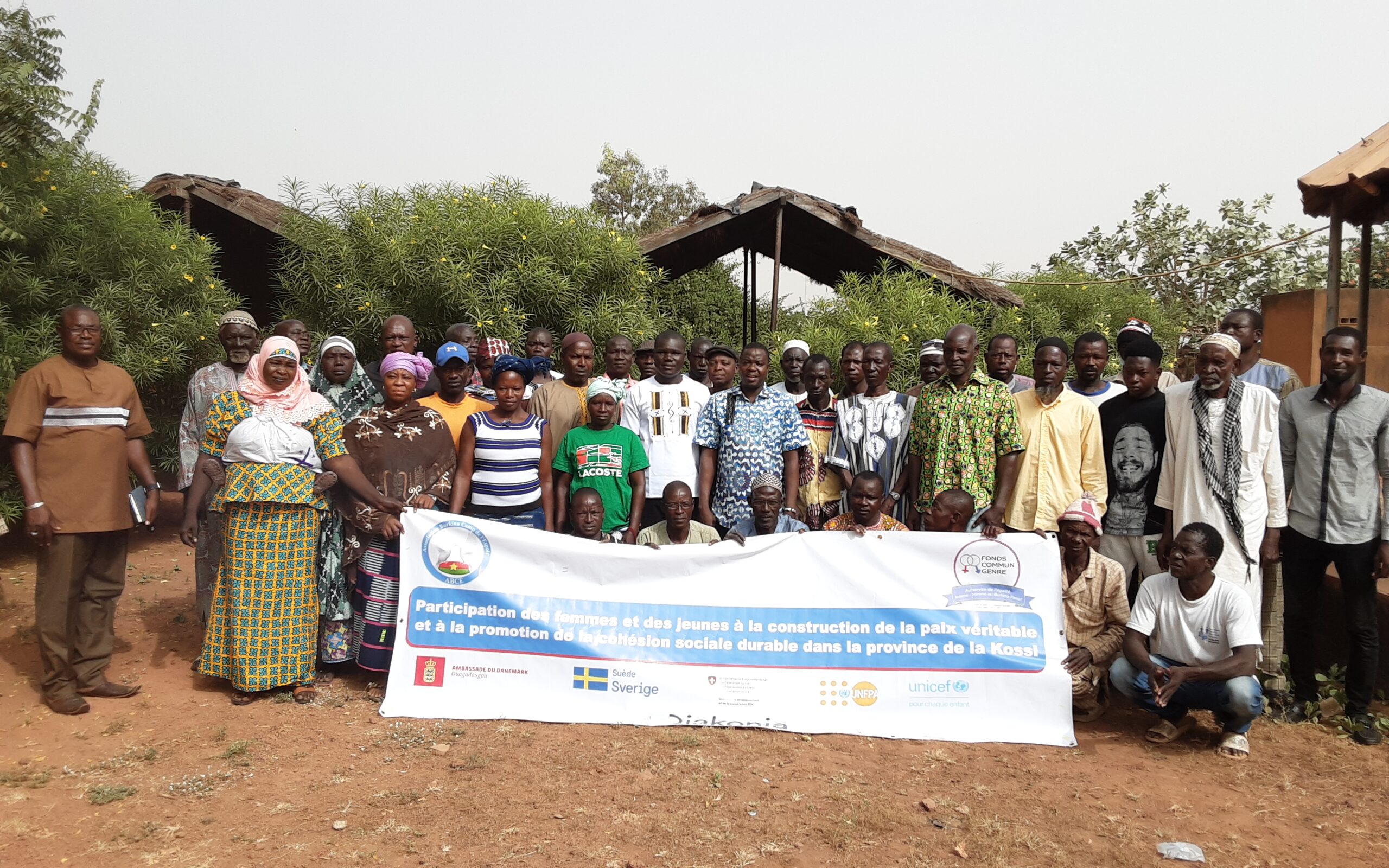 Kossi~ Promotion de la cohésion sociale dans la Kossi: l’ABCE renforce les capacités des membres de l’ observatoire Villageois à Nouna.